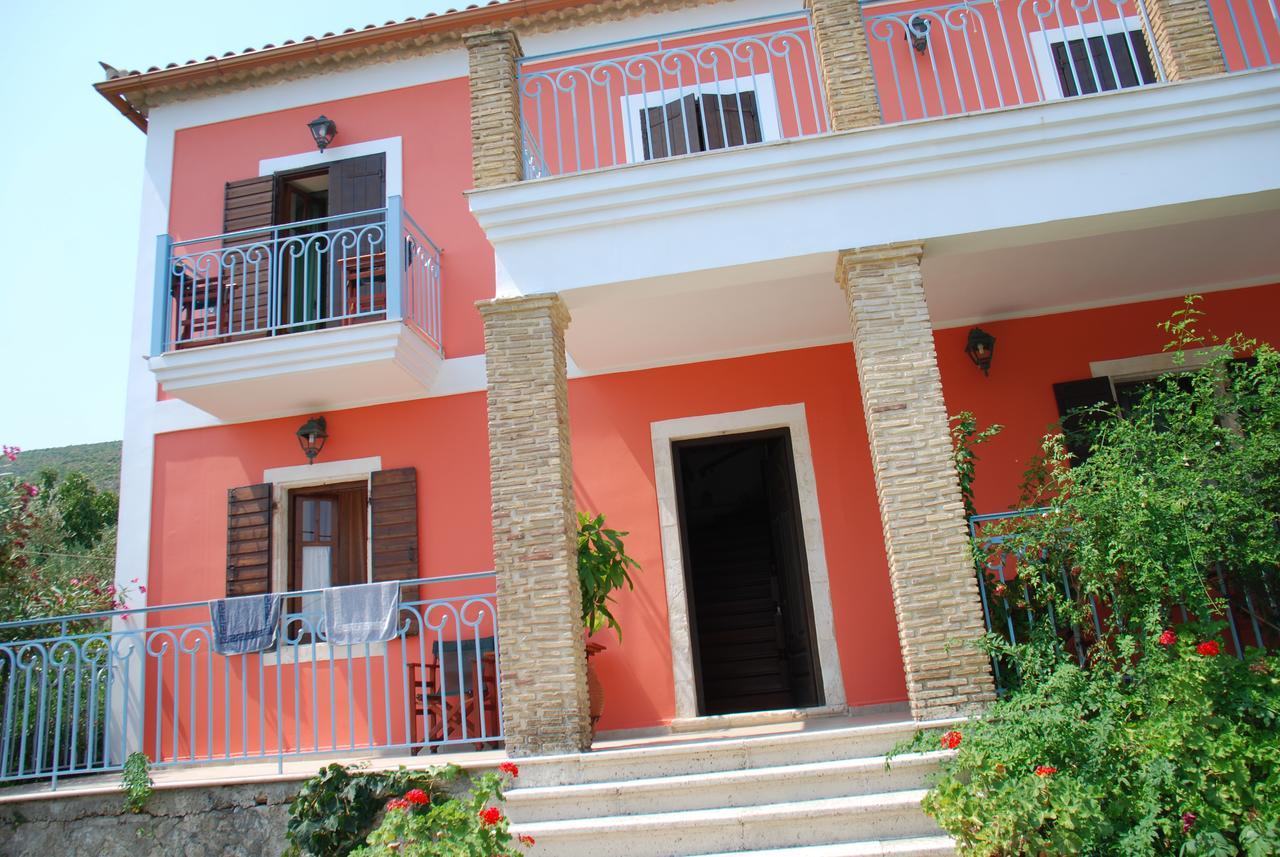 Anatoli Labreon 3*